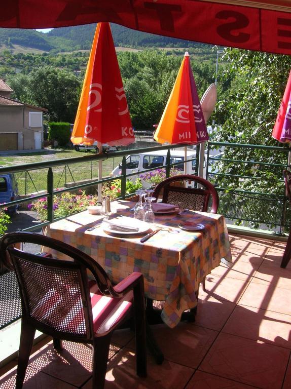 Aparthotel Les Berges du Tarn à Millau Extérieur photo