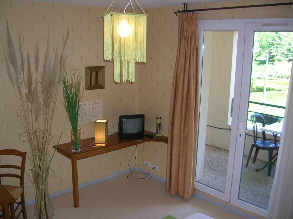 Aparthotel Les Berges du Tarn à Millau Chambre photo