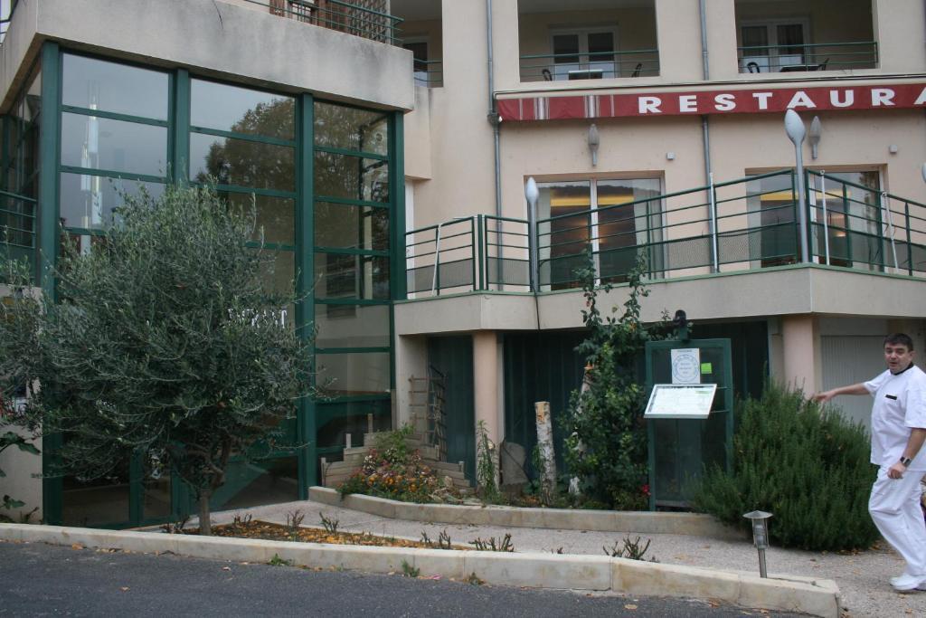 Aparthotel Les Berges du Tarn à Millau Extérieur photo